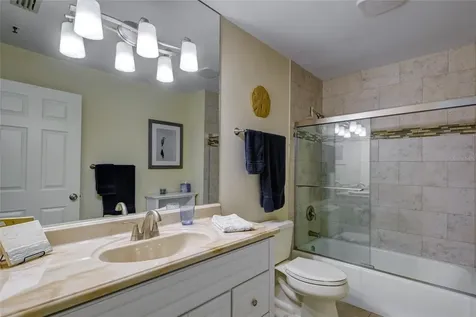 1220 Siesta Bayside Drive Sarasota FL 34242