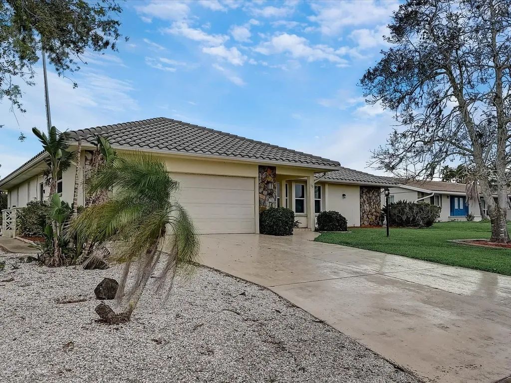 10 Stone Mountain Boulevard Englewood FL 34223