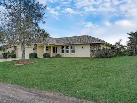 10 Stone Mountain Boulevard Englewood FL 34223