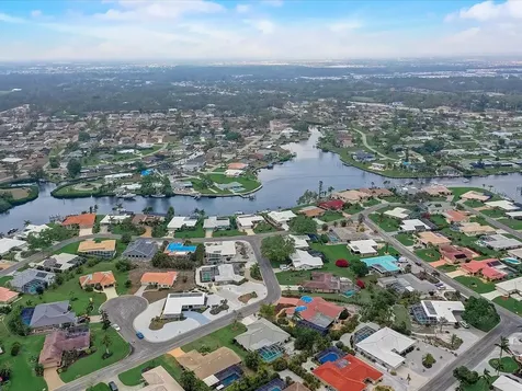 10 Stone Mountain Boulevard Englewood FL 34223