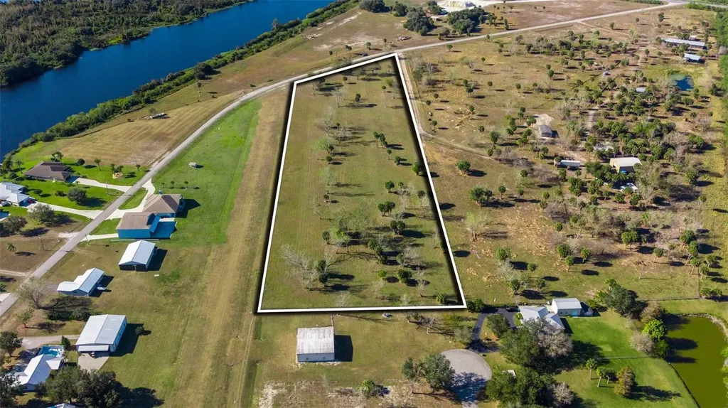SW 144th Parkway Okeechobee FL 34974