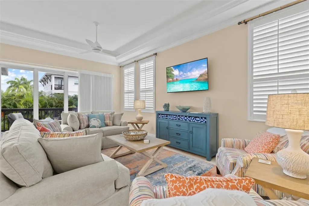 1021 Crescent Street Sarasota FL 34242