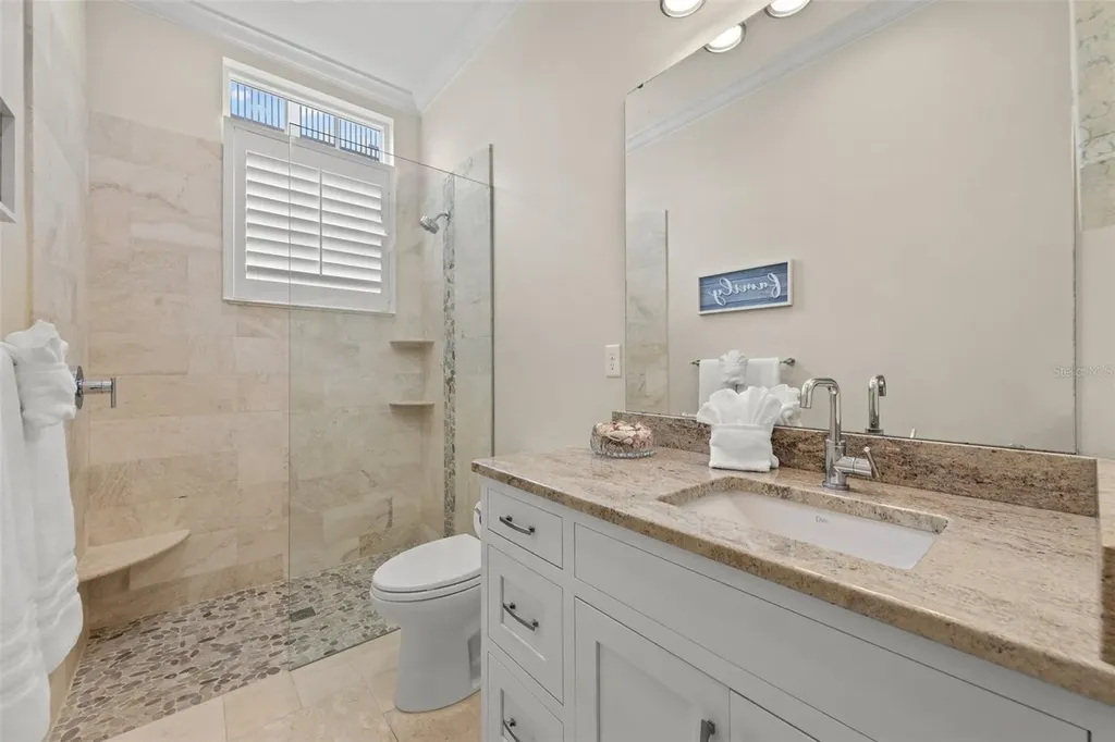 1021 Crescent Street Sarasota FL 34242