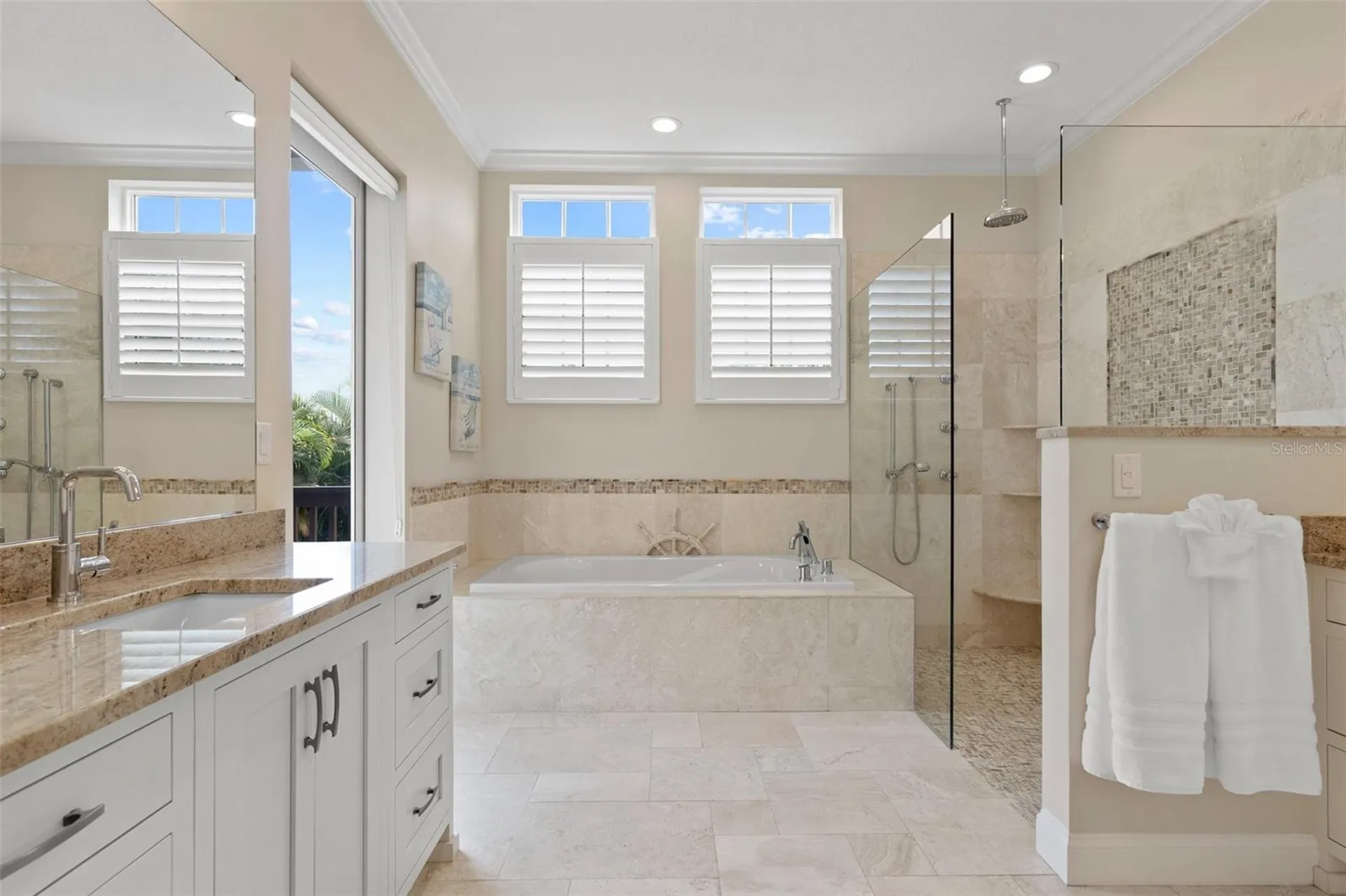 1021 Crescent Street Sarasota FL 34242