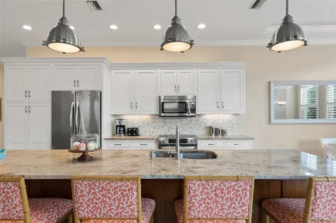 1021 Crescent Street Sarasota FL 34242