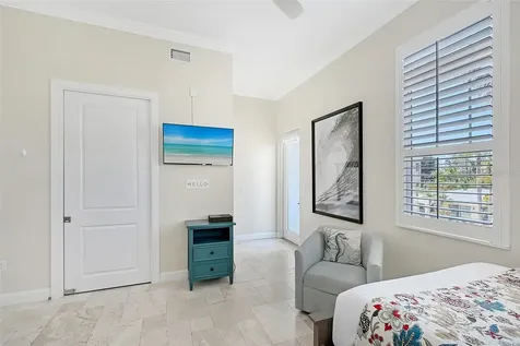 1021 Crescent Street Sarasota FL 34242