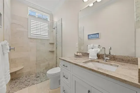 1021 Crescent Street Sarasota FL 34242