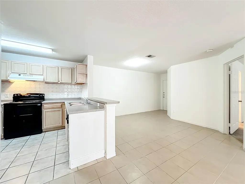 7511 Seurat Street Orlando FL 32819