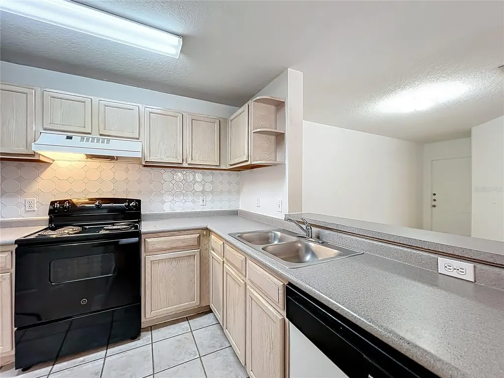 7511 Seurat Street Orlando FL 32819