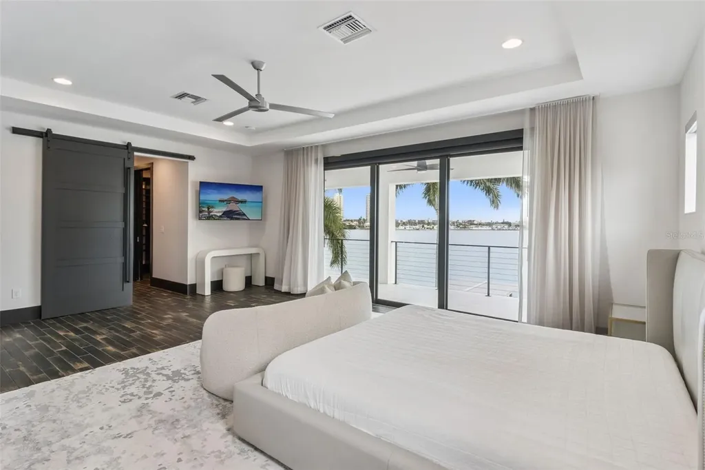 7801 9th Avenue S St Petersburg FL 33707