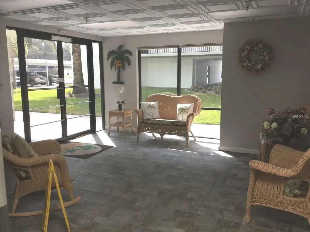 9860 62nd Terrace N St Petersburg FL 33708