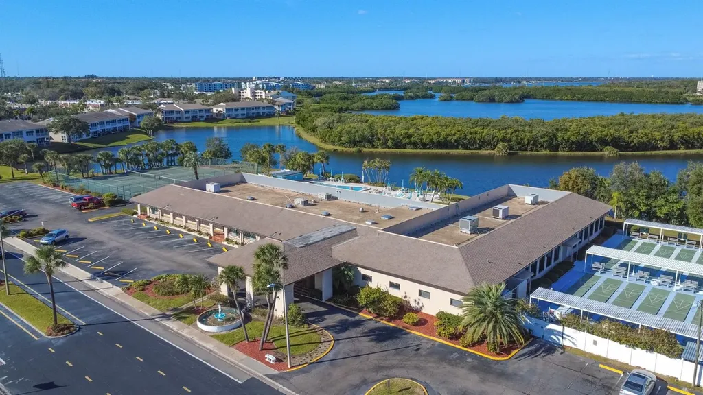 9860 62nd Terrace N St Petersburg FL 33708