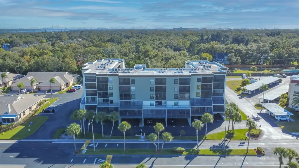 9860 62nd Terrace N St Petersburg FL 33708