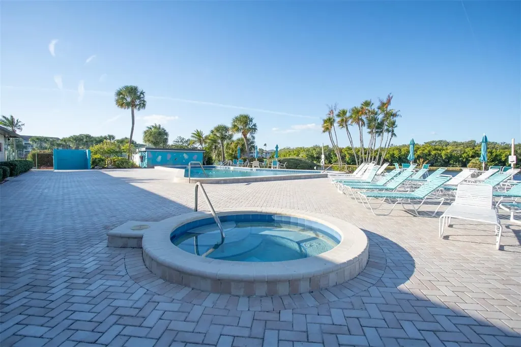 9860 62nd Terrace N St Petersburg FL 33708