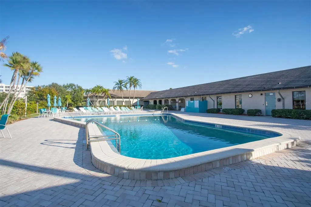 9860 62nd Terrace N St Petersburg FL 33708