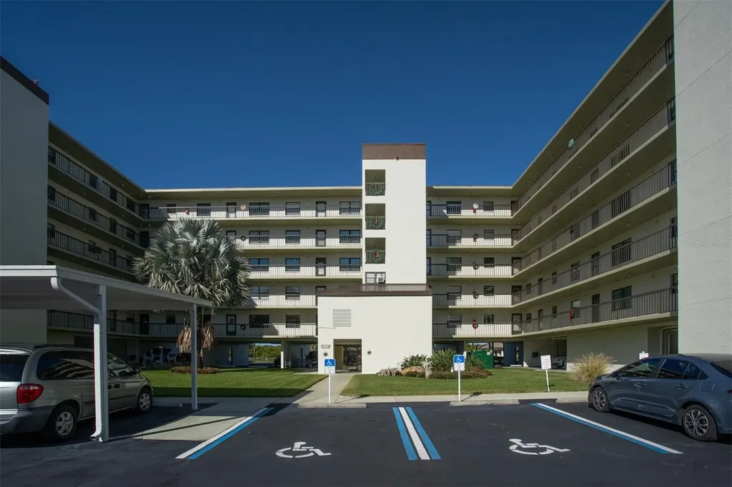 9860 62nd Terrace N St Petersburg FL 33708