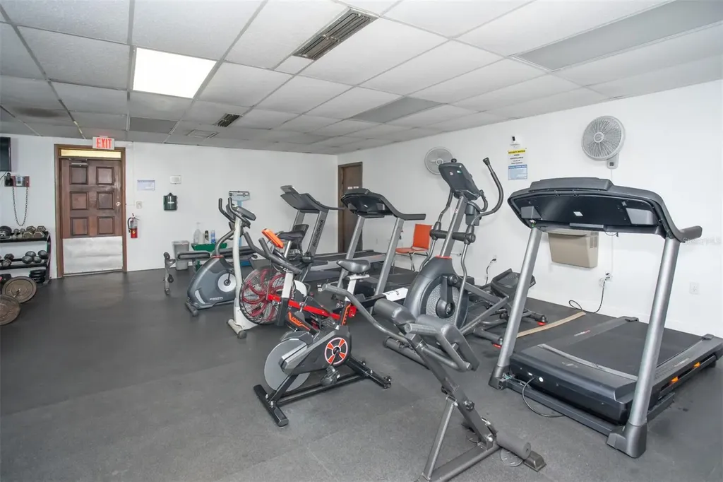 9860 62nd Terrace N St Petersburg FL 33708