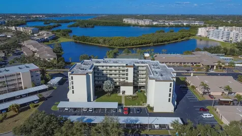 9860 62nd Terrace N St Petersburg FL 33708