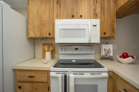 9860 62nd Terrace N St Petersburg FL 33708