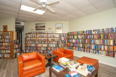 9860 62nd Terrace N St Petersburg FL 33708
