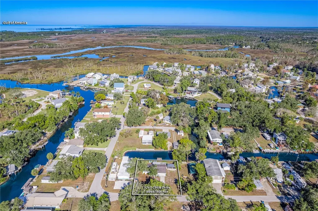 5261 Circle Drive Weeki Wachee FL 34607