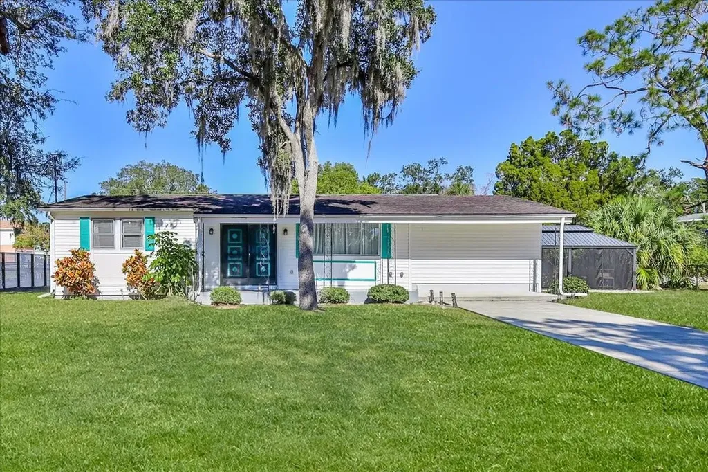 5261 Circle Drive Weeki Wachee FL 34607