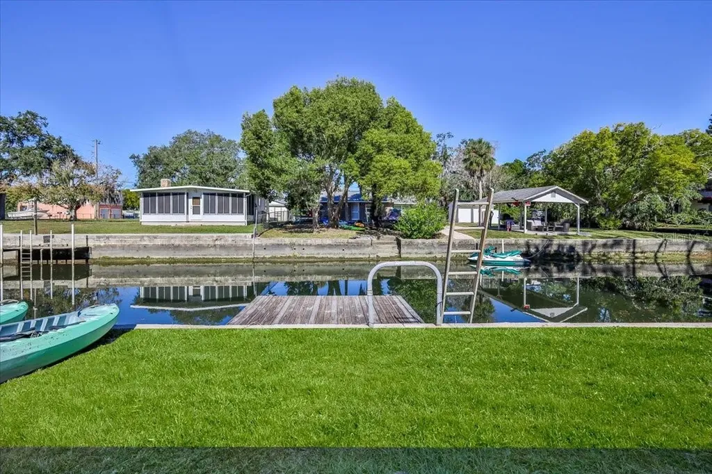 5261 Circle Drive Weeki Wachee FL 34607