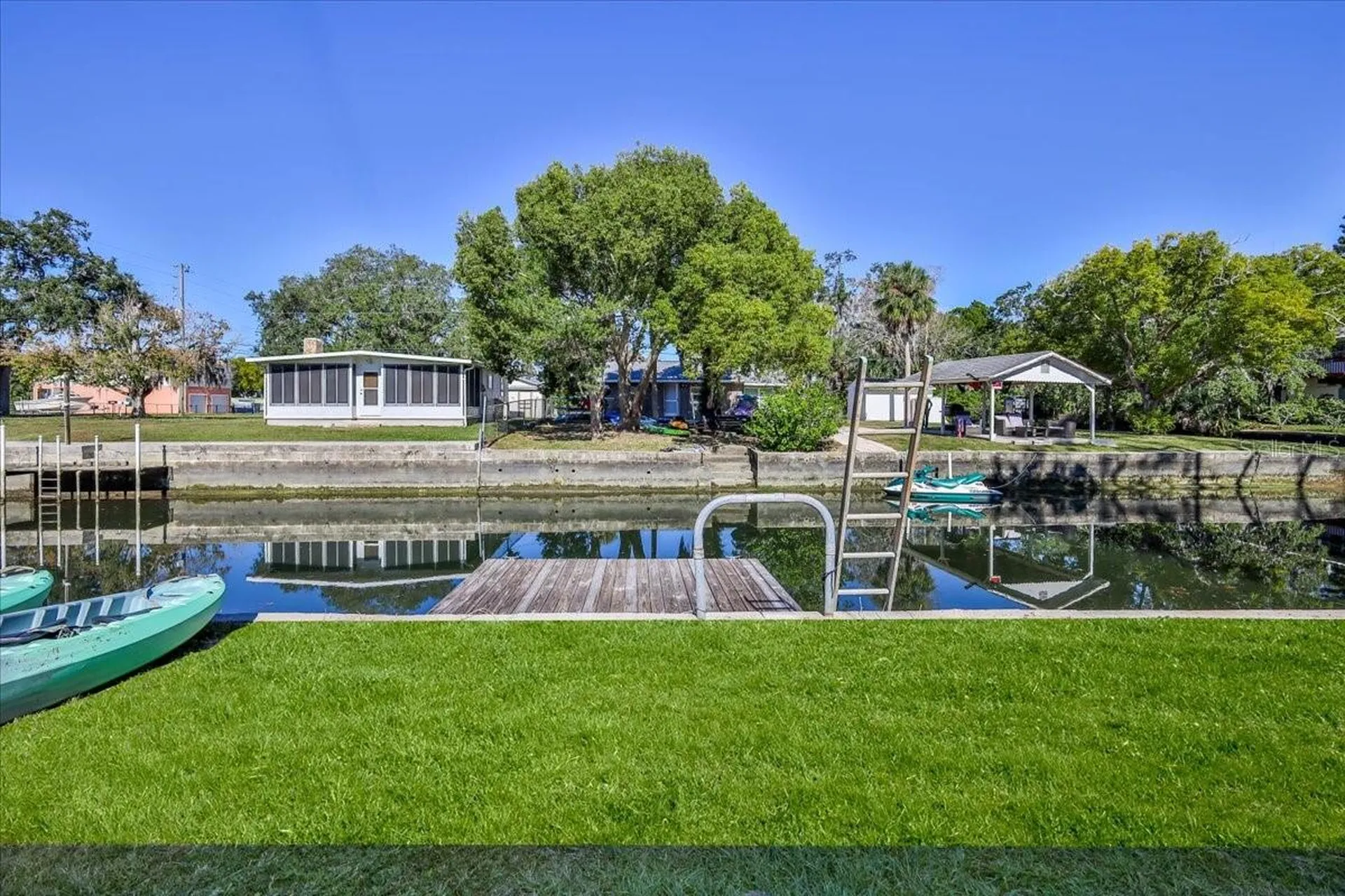 5261 Circle Drive Weeki Wachee FL 34607