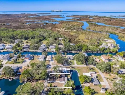 5261 Circle Drive Weeki Wachee FL 34607