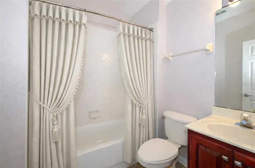 1017 Majestic Oak Drive Apopka FL 32712