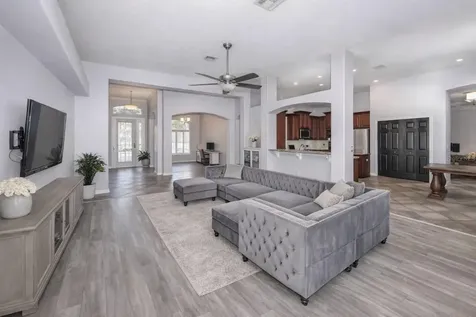 1017 Majestic Oak Drive Apopka FL 32712