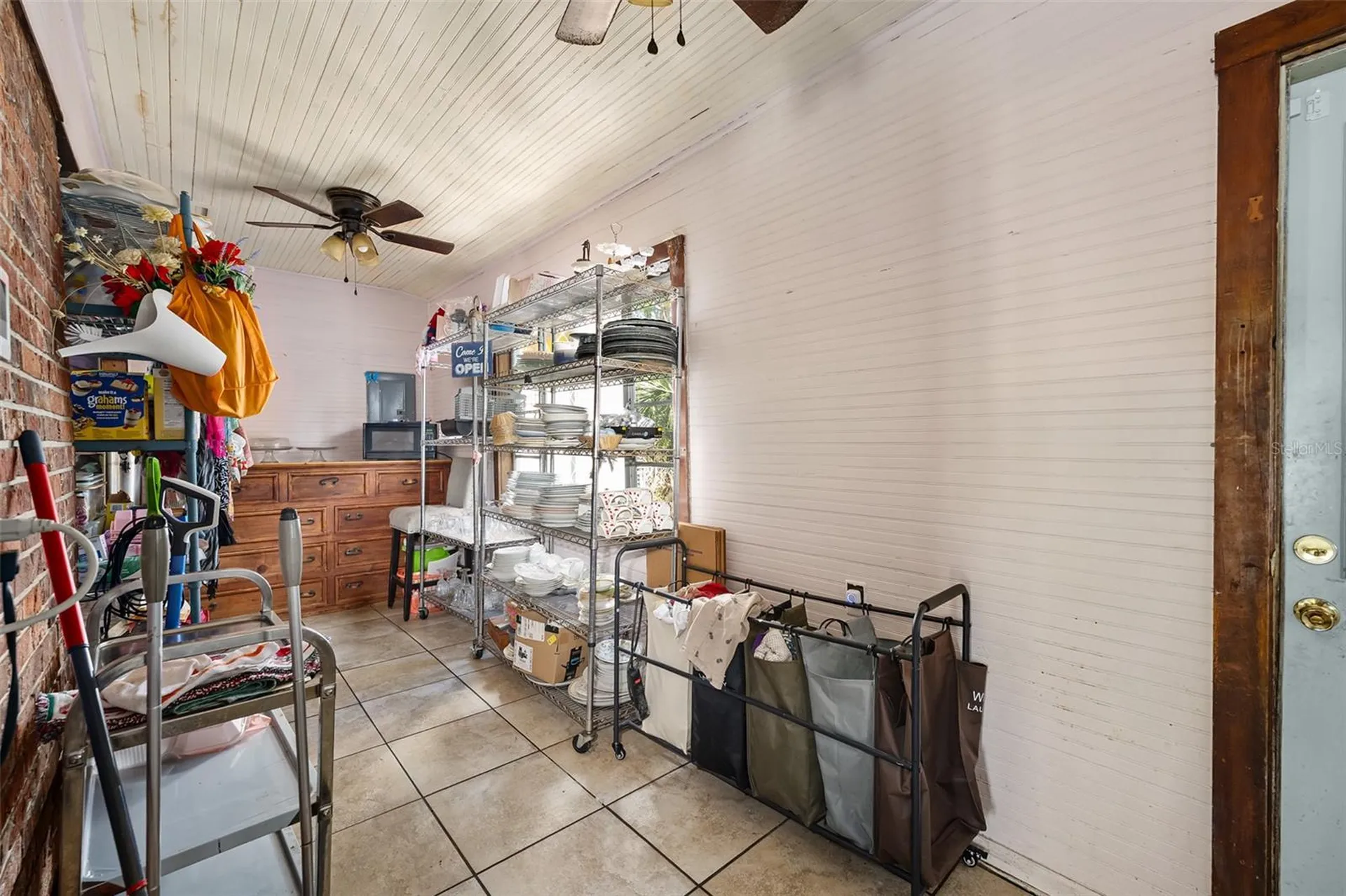 228 W Howry Avenue Deland FL 32720