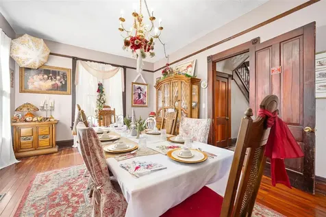 228 W Howry Avenue Deland FL 32720