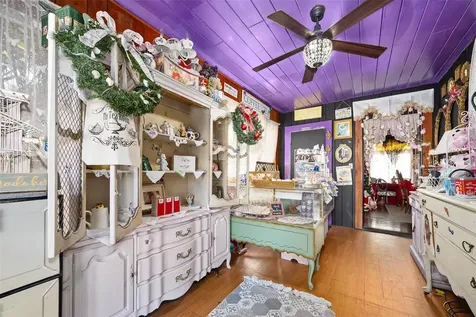 228 W Howry Avenue Deland FL 32720