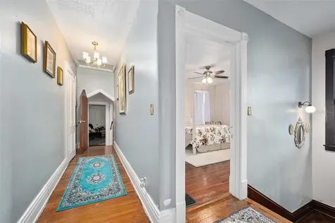 228 W Howry Avenue Deland FL 32720