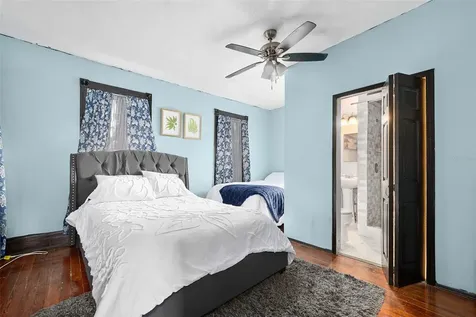 228 W Howry Avenue Deland FL 32720