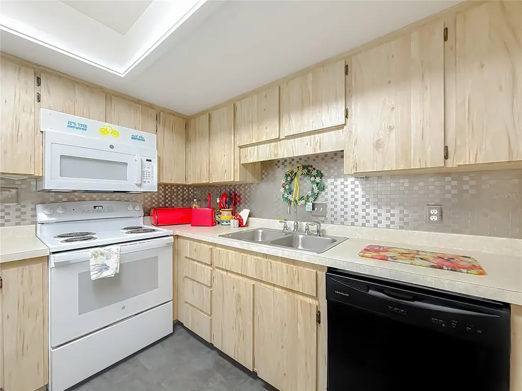 3703 NE 16th Place Ocala FL 34470
