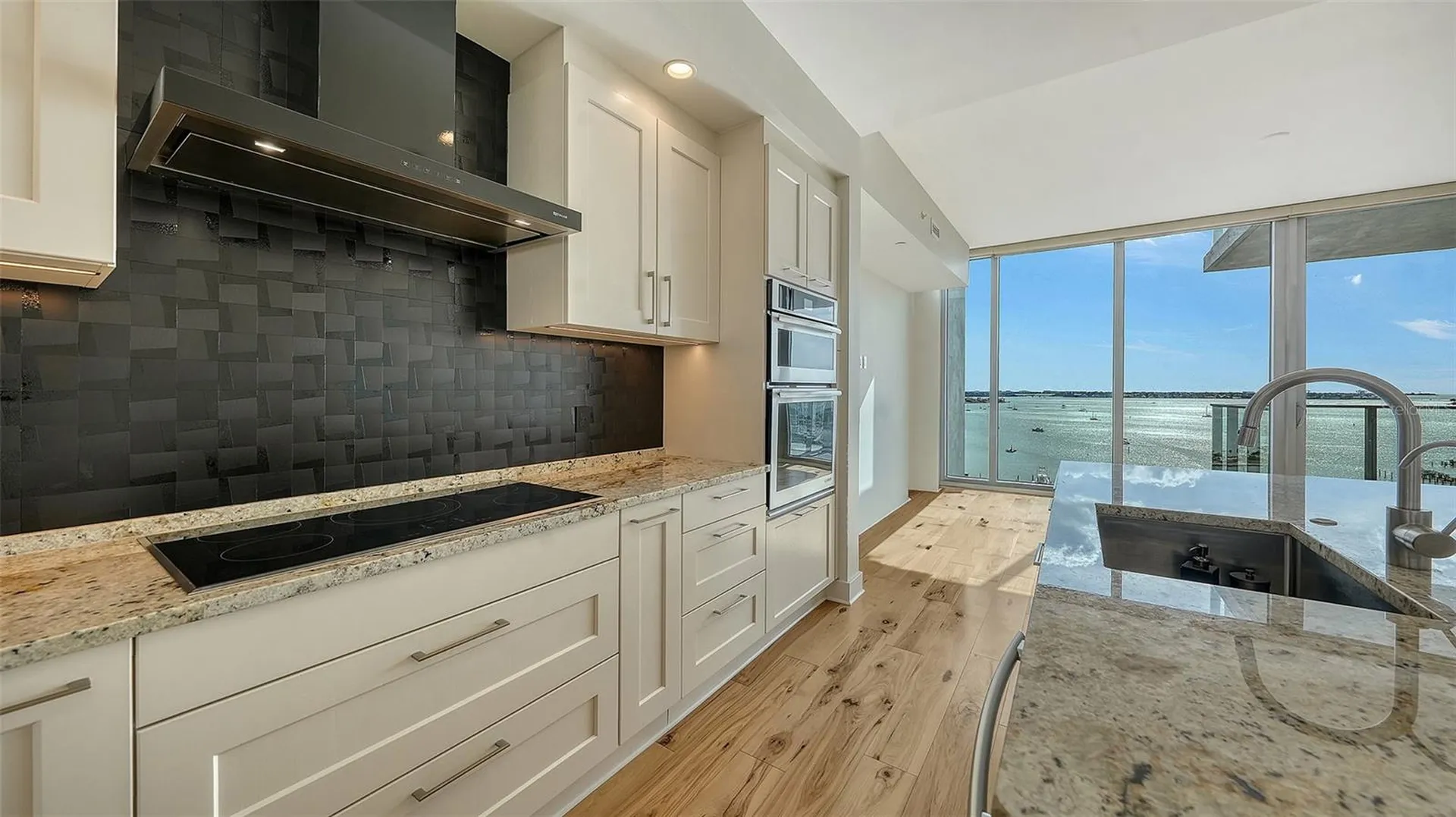 1155 N Gulfstream Avenue Sarasota FL 34236