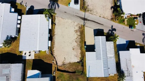 291 Nassau Drive Palmetto FL 34221