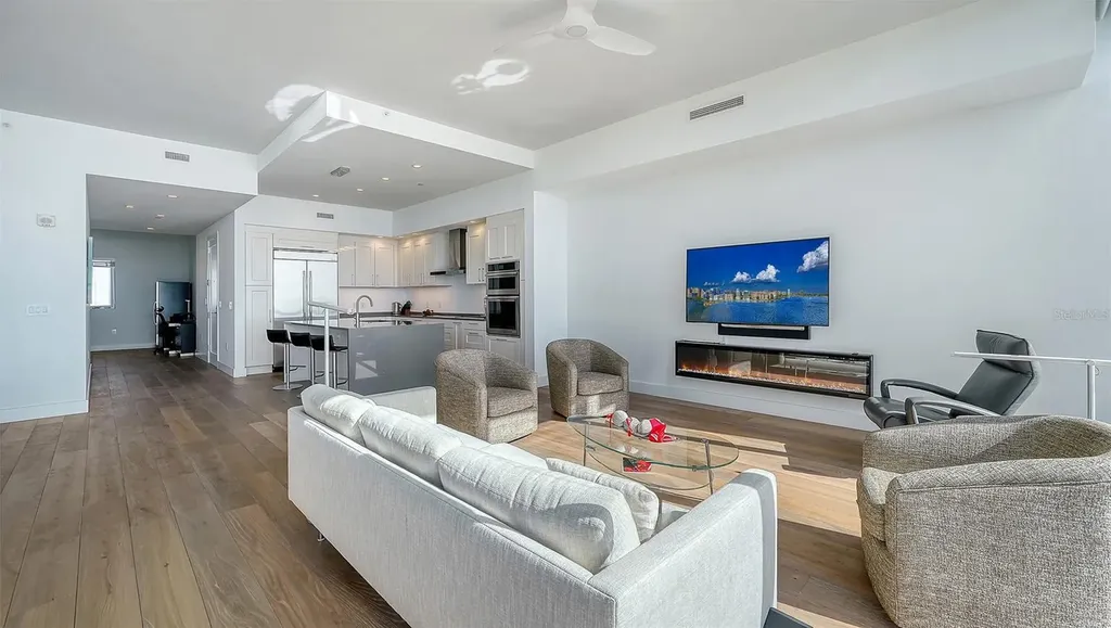1155 N Gulfstream Avenue Sarasota FL 34236