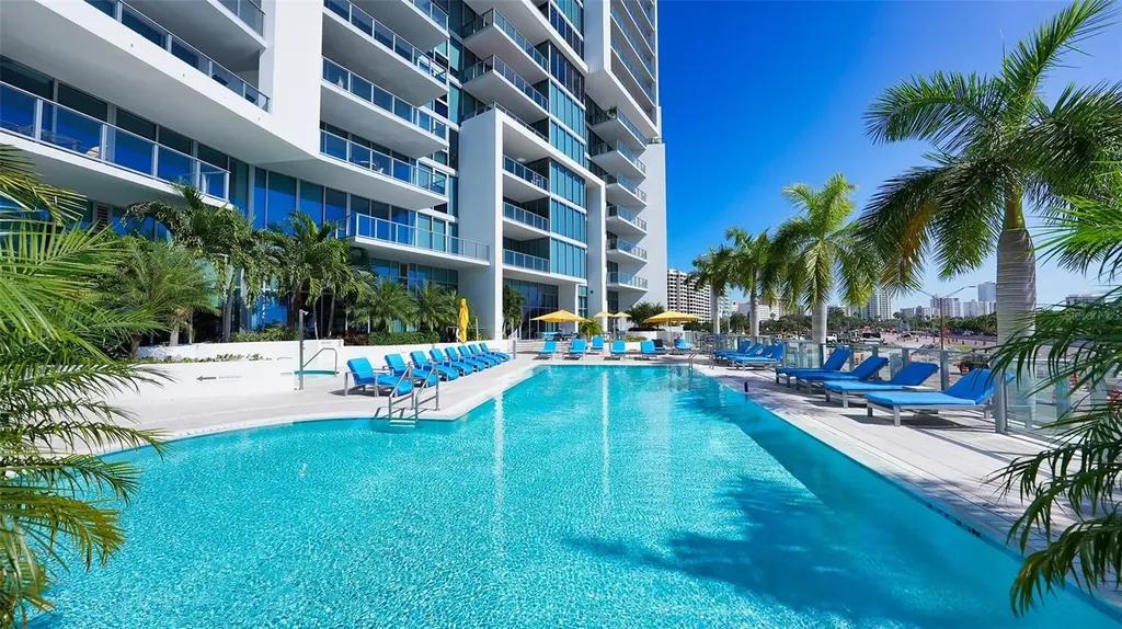 1155 N Gulfstream Avenue Sarasota FL 34236