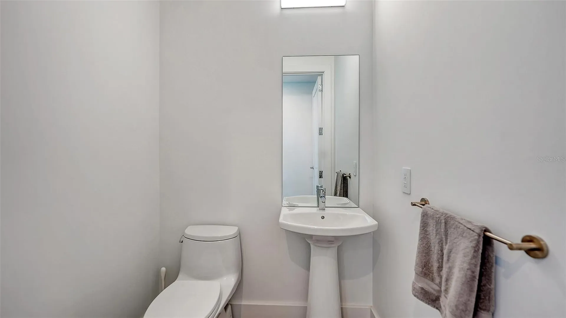 1155 N Gulfstream Avenue Sarasota FL 34236