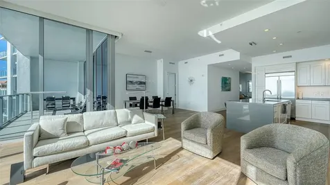 1155 N Gulfstream Avenue Sarasota FL 34236