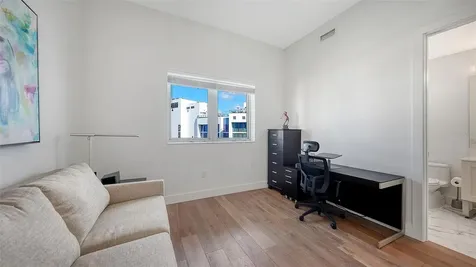 1155 N Gulfstream Avenue Sarasota FL 34236