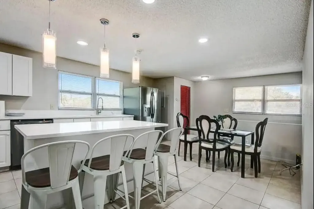 1002 Vine Avenue Clearwater FL 33755