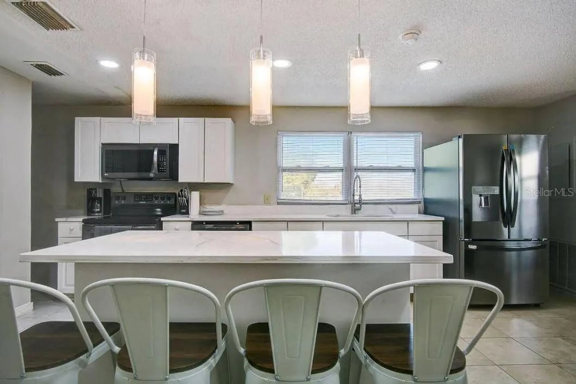 1002 Vine Avenue Clearwater FL 33755