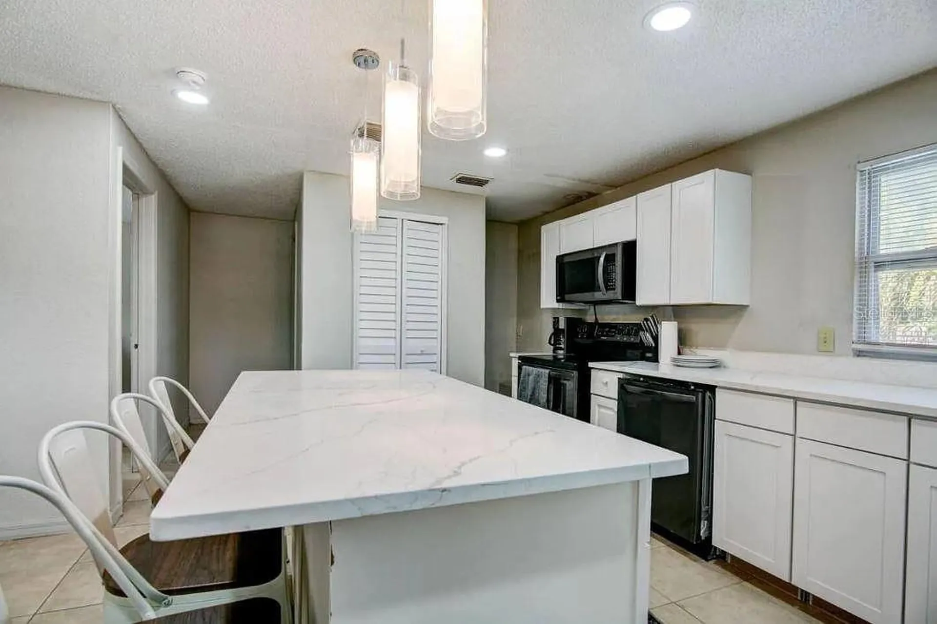 1002 Vine Avenue Clearwater FL 33755