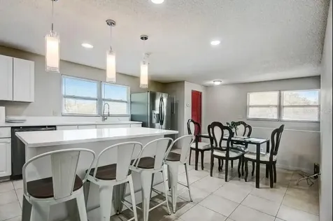 1002 Vine Avenue Clearwater FL 33755