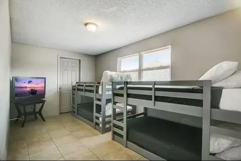 1002 Vine Avenue Clearwater FL 33755