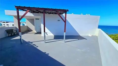 St 686 Cond. Chalets De La Playa Vega Baja PR 00693